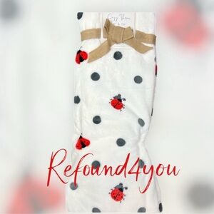 The Flower Garden - ‘Lucky Ladybugs’ plush throw. 60” x 70”. NWT